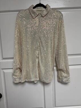 NEW GRACE + EMMA women's button up top in cream